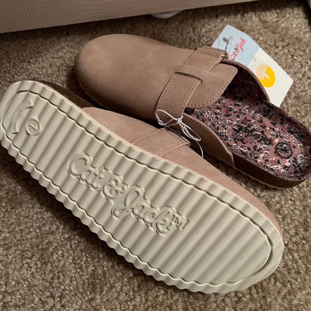 Girls loafers size 1